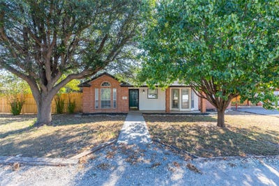 /international/us/717-groves-road-tuscola-tx-110110166268/