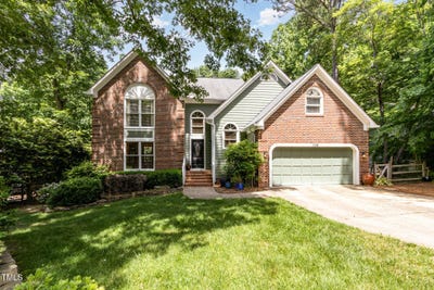 /international/us/108-hanover-place-chapel-hill-nc-110099662217/