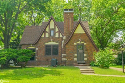 /international/us/2119-summer-st-burlington-ia-110100915577/?lang=en