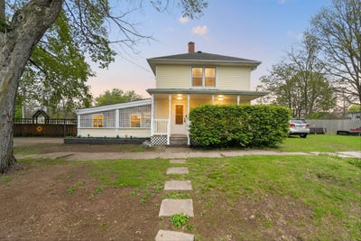 /international/us/308-james-street-parma-mi-110107779582/
