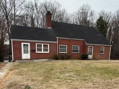 /international/us/45-hillcrest-dr-rocky-mount-va-110097515940/?lang=en