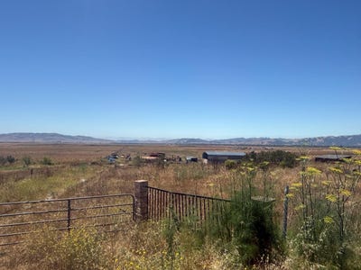 /international/us/pacheco-pass-hwy-gilroy-ca-110109002160/