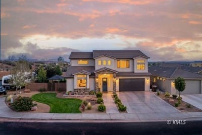 /international/us/822-e-country-club-dr-kanab-ut-110120089139/