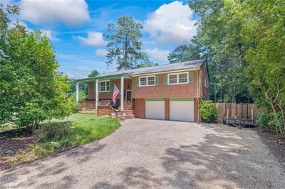 /international/us/7899-yacht-haven-road-gloucester-point-va-110100704317/