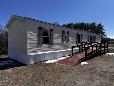 /international/us/78-harvey-s-park-skowhegan-me-110107400411/