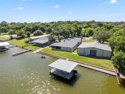 /international/us/3806-and-3808-sandy-beach-drive-granbury-tx-110108488745/