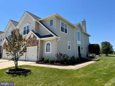 /international/us/8-saint-andrews-court-westampton-nj-110106326873/