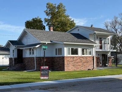 /international/us/303-linnell-street-brule-ne-110101694397/