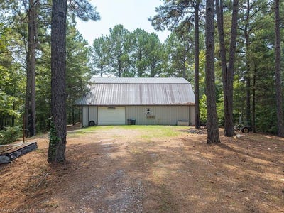 /international/us/15-big-bear-rd-story-ar-110101827395/