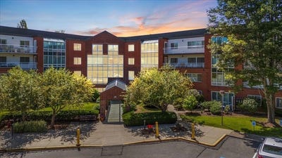 /international/us/461-place-ln-woburn-ma-110101117929/