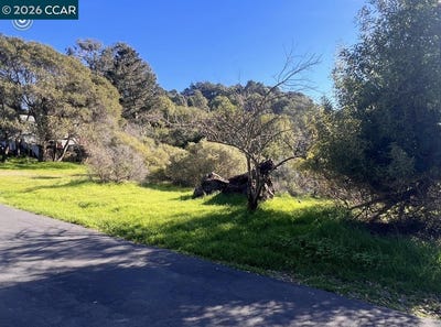 /international/us/sobrante-ave-el-sobrante-ca-110105640337/