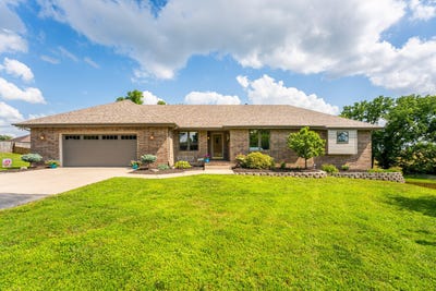 /international/us/2502-w-heritage-drive-ozark-mo-110100982171/