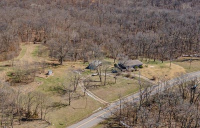 /international/us/1988-highway-f-clifton-hill-mo-110106532059/
