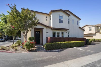 /international/us/1669-rutledge-lane-fairfield-ca-110102655921/