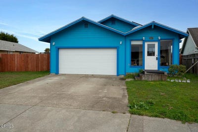 /international/us/934-stewart-street-fort-bragg-ca-110094106167/