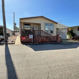 /international/us/10001-w-frontage-rd-south-gate-ca-110105801211/