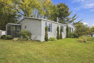 /international/us/3-maple-way-augusta-me-110120041979/