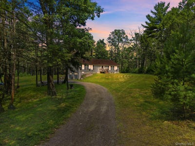 /international/us/630-ashokan-road-kingston-ny-110119288737/