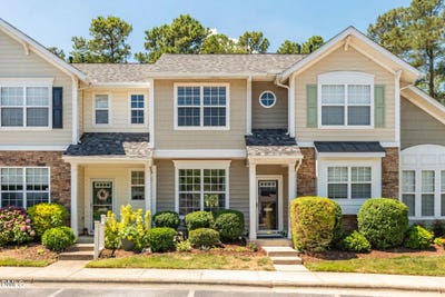 /international/us/3565-sugar-tree-place-durham-nc-110120913840/
