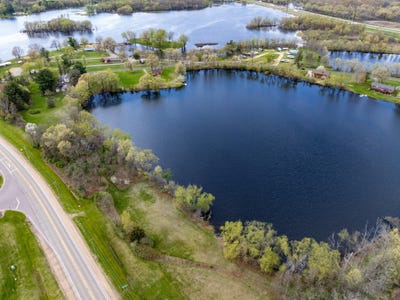 /international/us/3-66-ac-hog-island-road-new-lisbon-wi-110107775627/