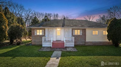 /international/us/321-manalapan-road-spotswood-nj-110105065667/