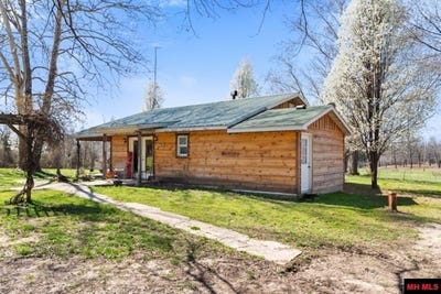 /international/us/211-featherhill-terrace-norfork-ar-110106500405/