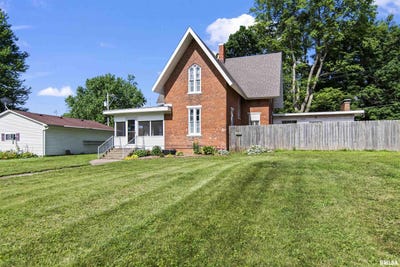 /international/us/508-n-washington-street-mt-pulaski-il-110100533557/