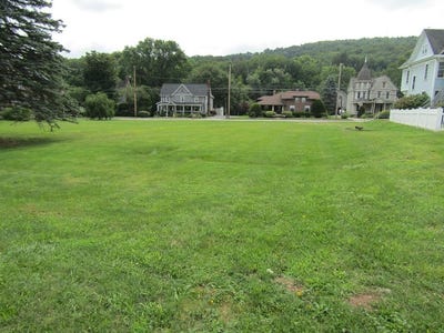 /international/us/320-340-elmira-street-troy-pa-110086191439/