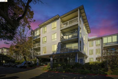 /international/us/2-admiral-drive-emeryville-ca-110107752419/