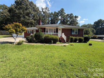 /international/us/604-willow-street-wadesboro-nc-110120086299/