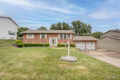 /international/us/1810-montview-avenue-godfrey-il-110100893877/