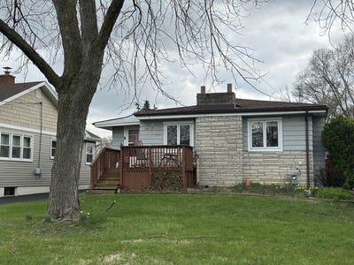 /international/us/115-e-division-street-villa-park-il-110107257949/