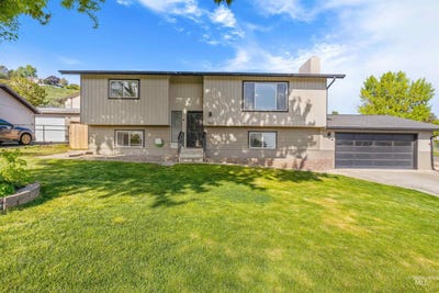 /international/us/2904-25th-street-clarkston-wa-110107475602/