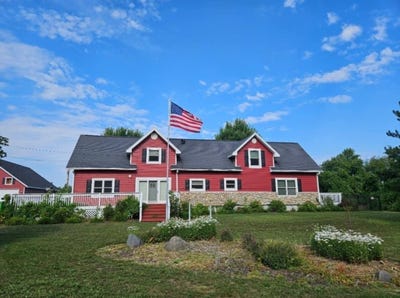 /international/us/14469-river-rd-n-hurley-wi-110100269458/