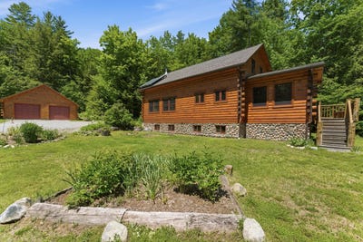/international/us/164-horse-shoe-pond-road-schroon-lake-ny-110108797368/