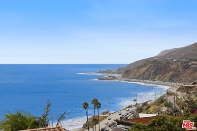 /international/us/17713-posetano-rd-pacific-palisades-ca-110119509916/