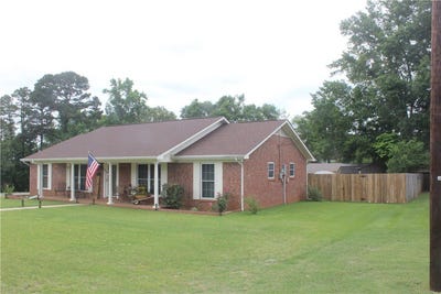 /international/us/26-sherwood-lane-clarksville-ar-110102157330/