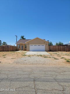 /international/us/8836-peach-avenue-california-city-ca-110108493631/