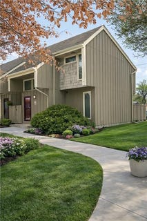 /international/us/365-e-43rd-street-minneapolis-mn-110105630062/