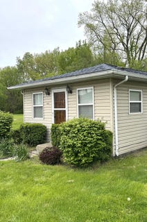 /international/us/7616-lake-shore-drive-cedar-lake-in-110107986674/