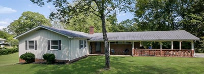 /international/us/111-clebourne-avenue-chickamauga-ga-110107032479/