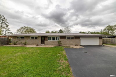 /international/us/825-s-24th-street-quincy-il-110106257602/