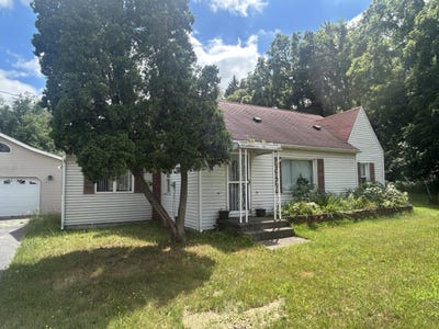 /international/us/7981-w-main-street-kalamazoo-mi-110101100456/