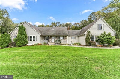 /international/us/318-springhill-road-quarryville-pa-110110367059/