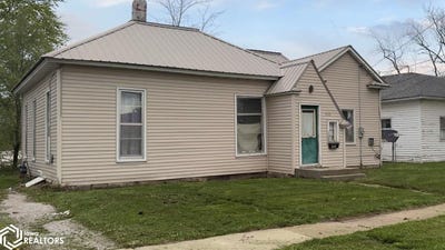/international/us/905-w-washington-street-centerville-ia-110098937839/