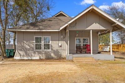 /international/us/607-e-8th-street-kemp-tx-110106029219/