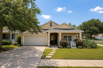 /international/us/1333-kellogg-drive-tavares-fl-110108345769/