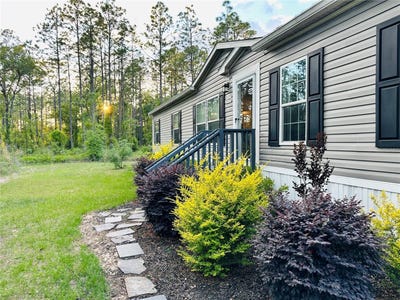 /international/us/14251-se-21st-place-morriston-fl-110107549061/