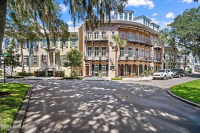 /international/us/30-market-beaufort-sc-110102144477/