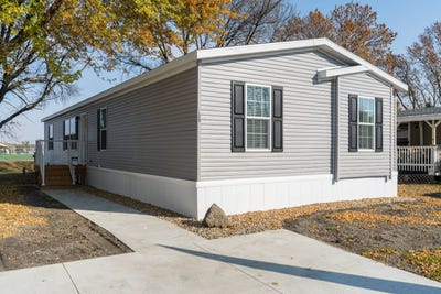 /international/us/120-kingsway-dr-north-mankato-mn-110107266618/